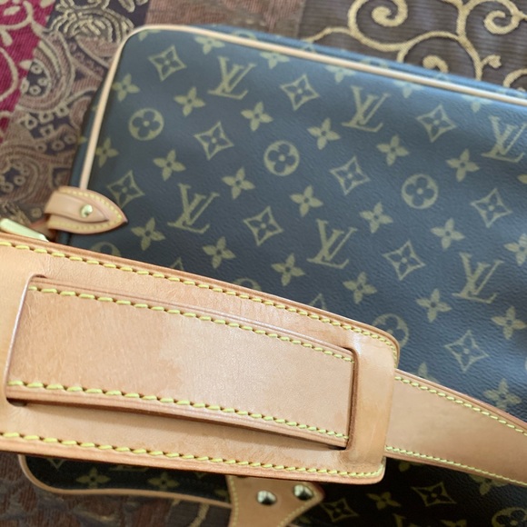 RARE RETIRED LV HUDSON PM - Picture 6 of 16